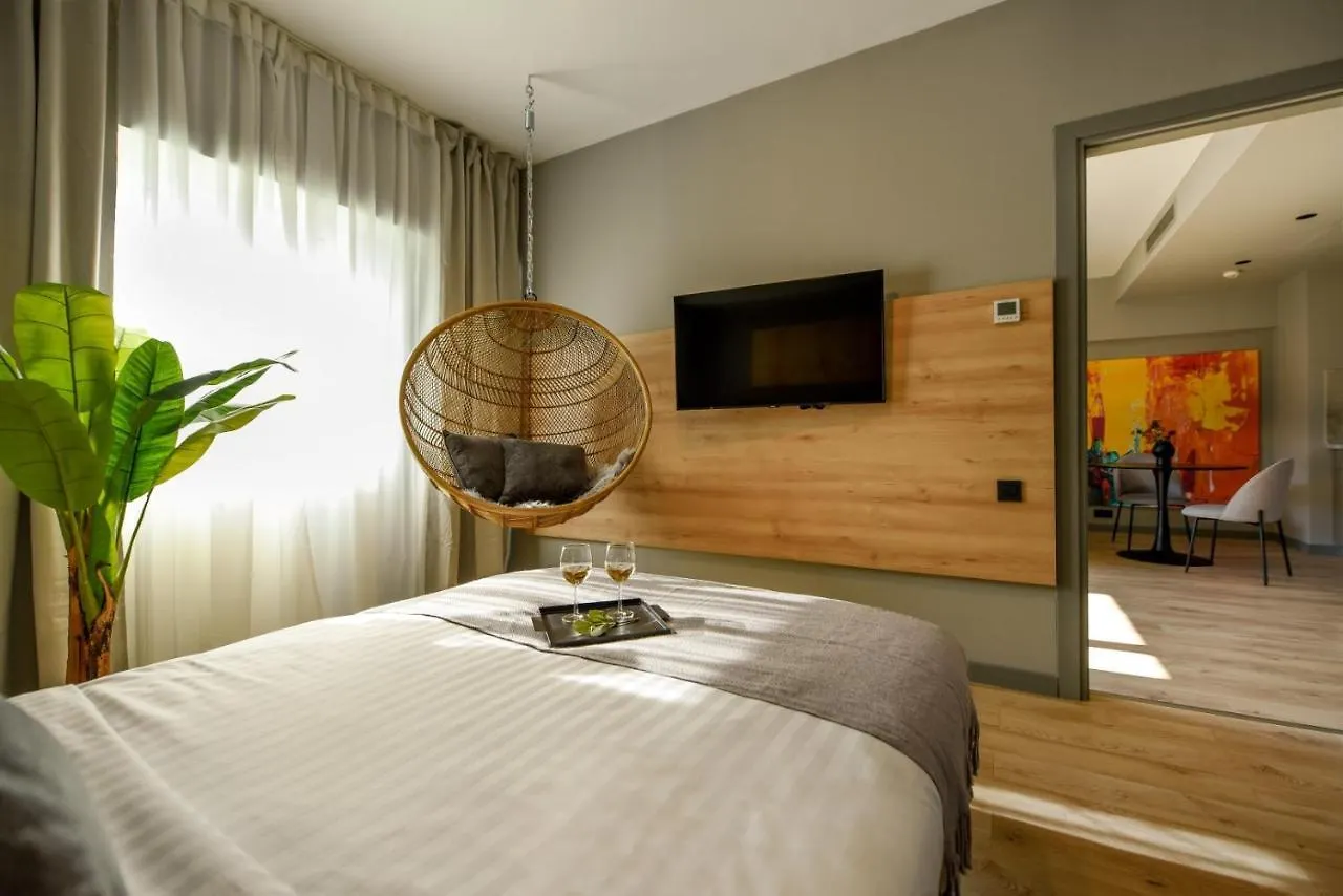בוקרשט Luxury Apartment Near Radisson Hotel - Wall Projector & Modern Design רומניה