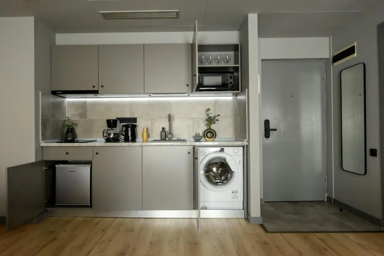 Luxury Apartment Near Radisson Hotel - Wall Projector & Modern Design Bucharest