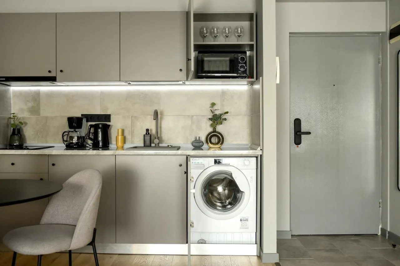 Luxury Apartment Near Radisson Hotel - Wall Projector & Modern Design Bucharest