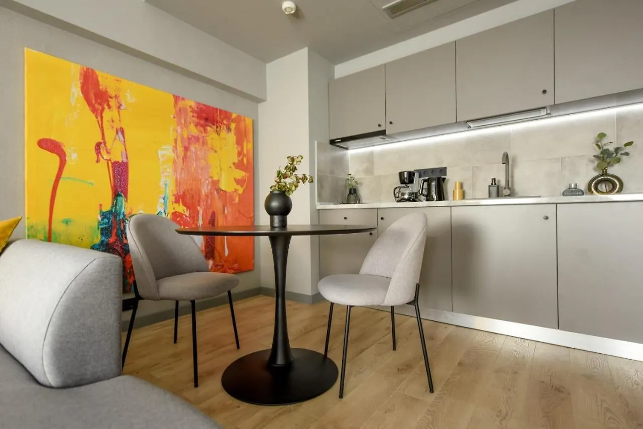 Luxury Apartment Near Radisson Hotel - Wall Projector & Modern Design Bucharest