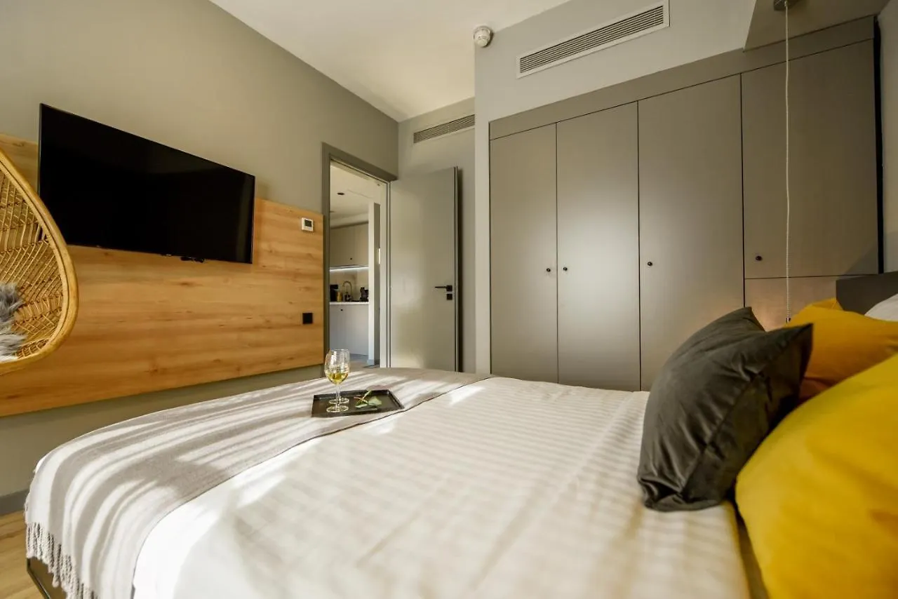 Luxury Apartment Near Radisson Hotel - Wall Projector & Modern Design Bucharest