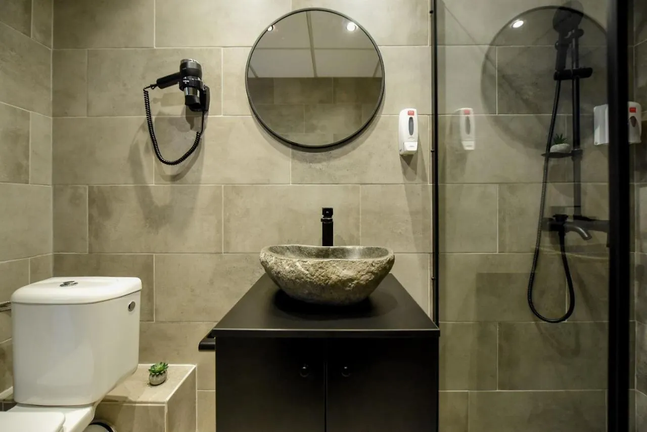 Luxury Apartment Near Radisson Hotel - Wall Projector & Modern Design Bucharest